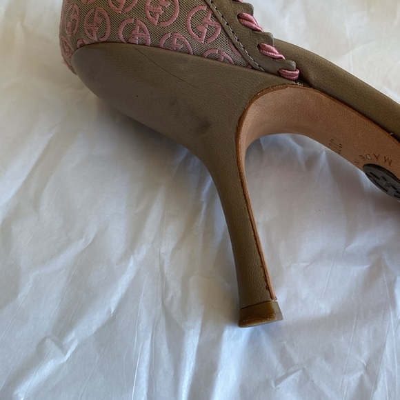 Giorgio Armani Heels Size 38 1/2 - Picture 7 of 12